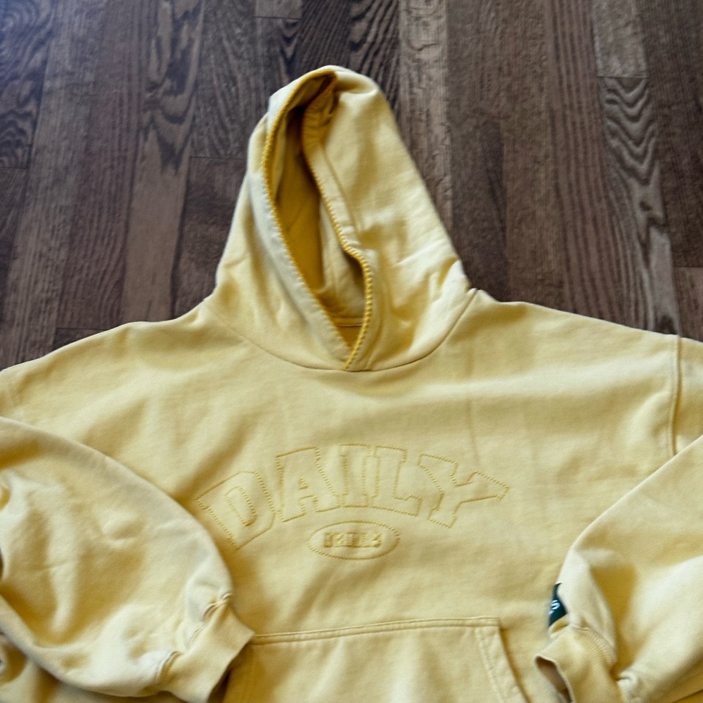 Daily Drills Oversized Yellow Hoodie - Picture 5 of 7